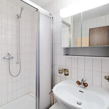 Apartament Sungold-1 By Interhome Zermatt